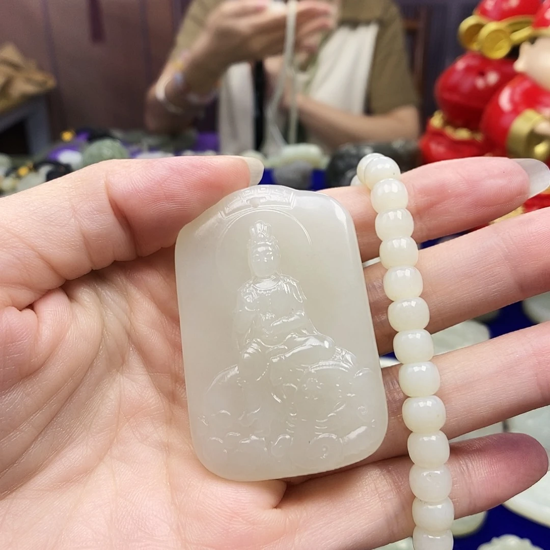 颈饰未镶嵌和田玉卸*归