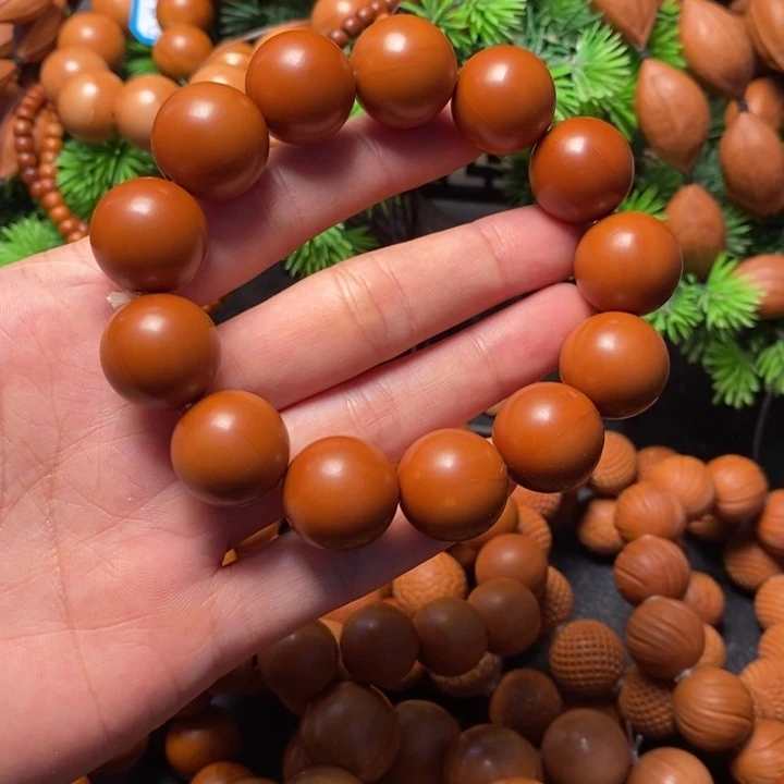 橄榄核手串1.7尺寸红料光珠