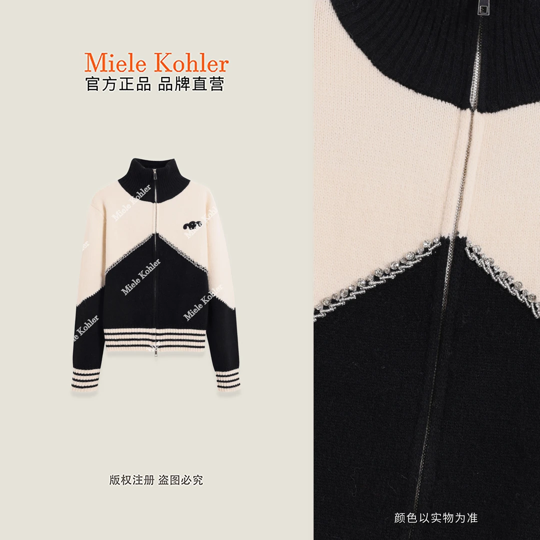 【杏仁烤奶】冬季拼接镶钻条纹拉链毛衣女MKAQ5A109【澳门小源同款】