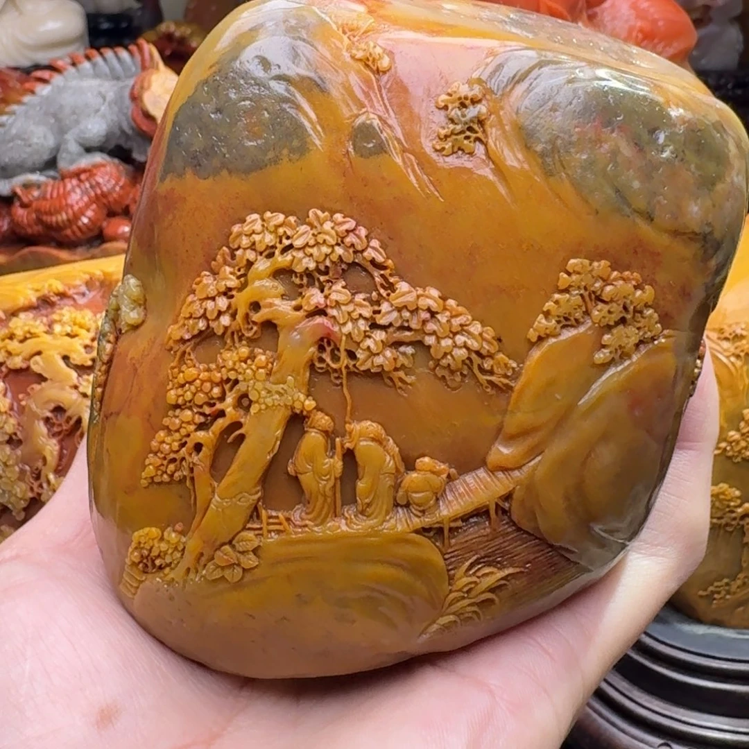 田黄石手工艺作品 巧色巧雕