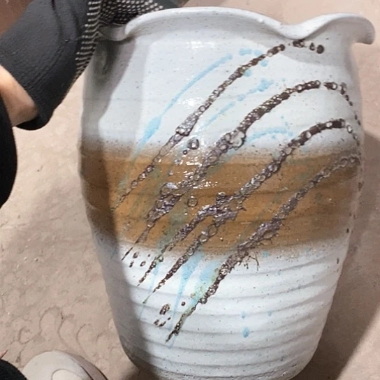 紫砂花盆口25高度30气泡花边