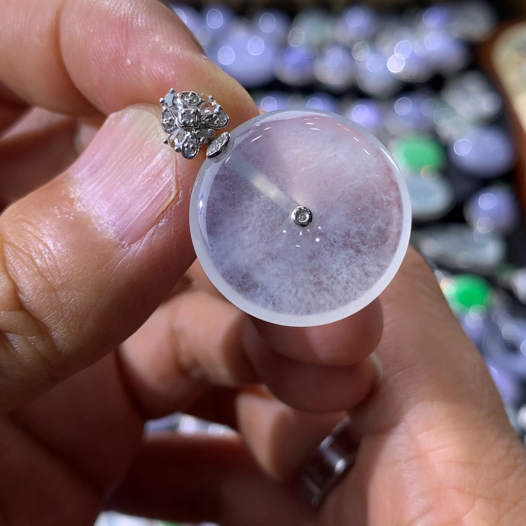 翡翠吊坠(不含链)18K金镶嵌