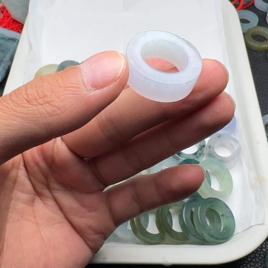 定制翡翠未镶嵌天然翡翠