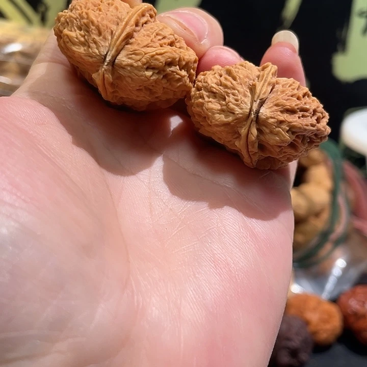 文玩核桃把件云铁15