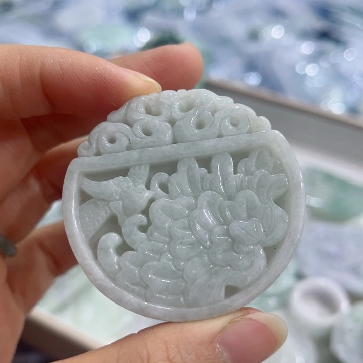 翡翠未镶嵌颈饰翡翠