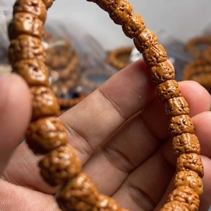 金刚菩提吊坠在干嘛的时候都