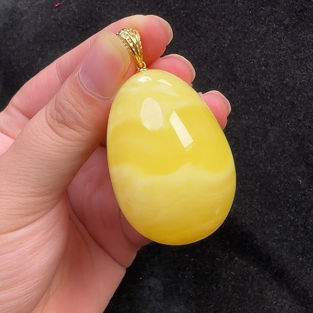蜜蜡未镶嵌珠宝奇石