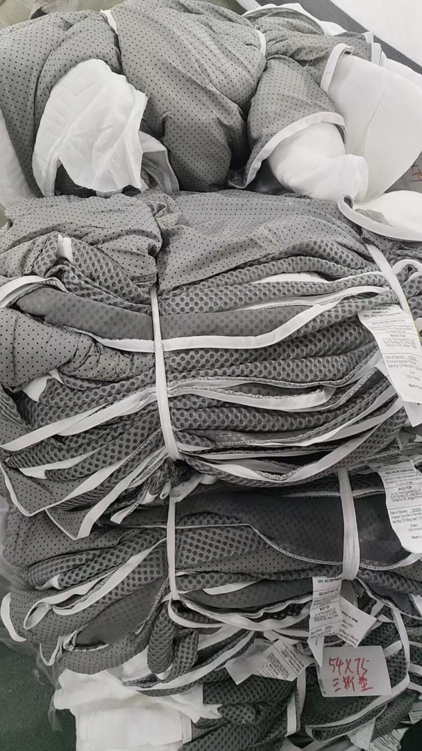 瑕疵灰白AB面三折叠床垫罩被套约65*190