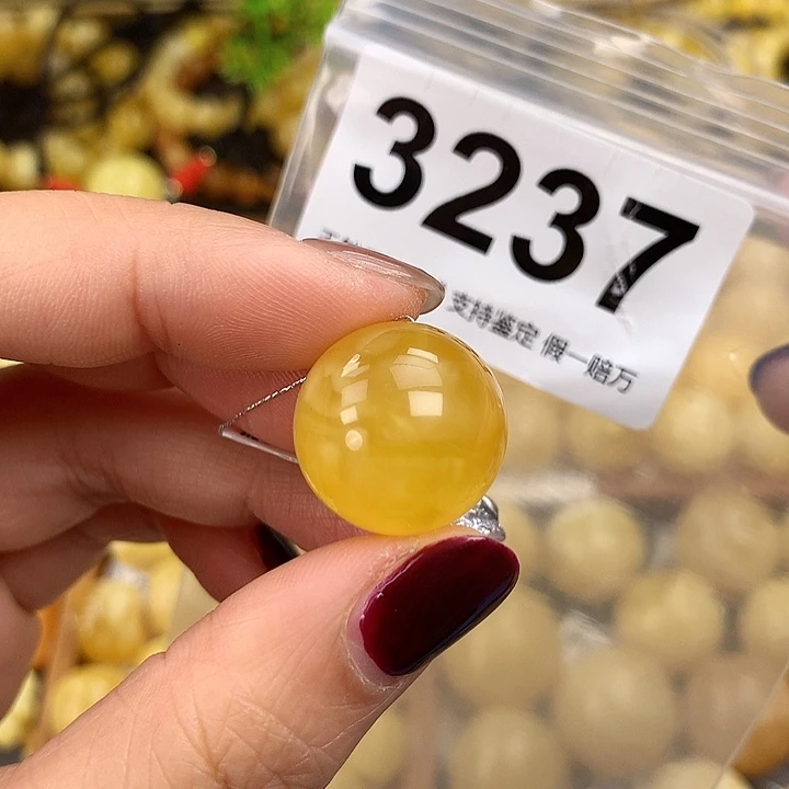琥珀未镶嵌珠宝奇石19