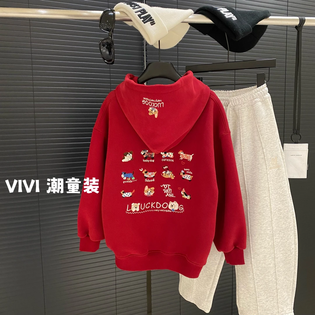 VIVI童装 冬款潮流中大童新年红暗红色狗狗刺绣连帽卫衣