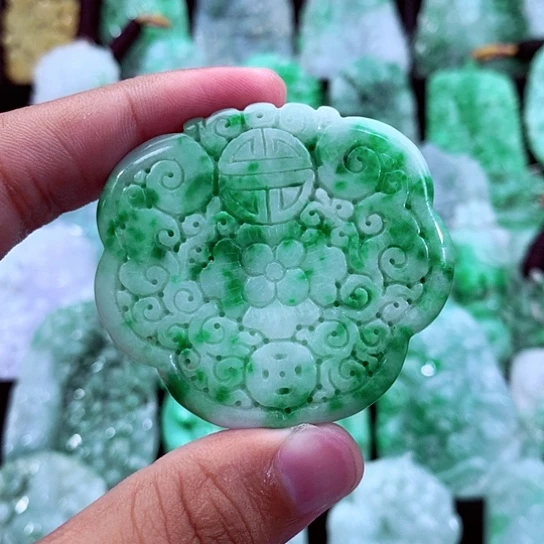 翡翠未镶嵌吊坠(不含链)