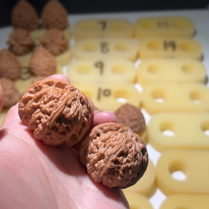 文玩核桃吊坠球白40