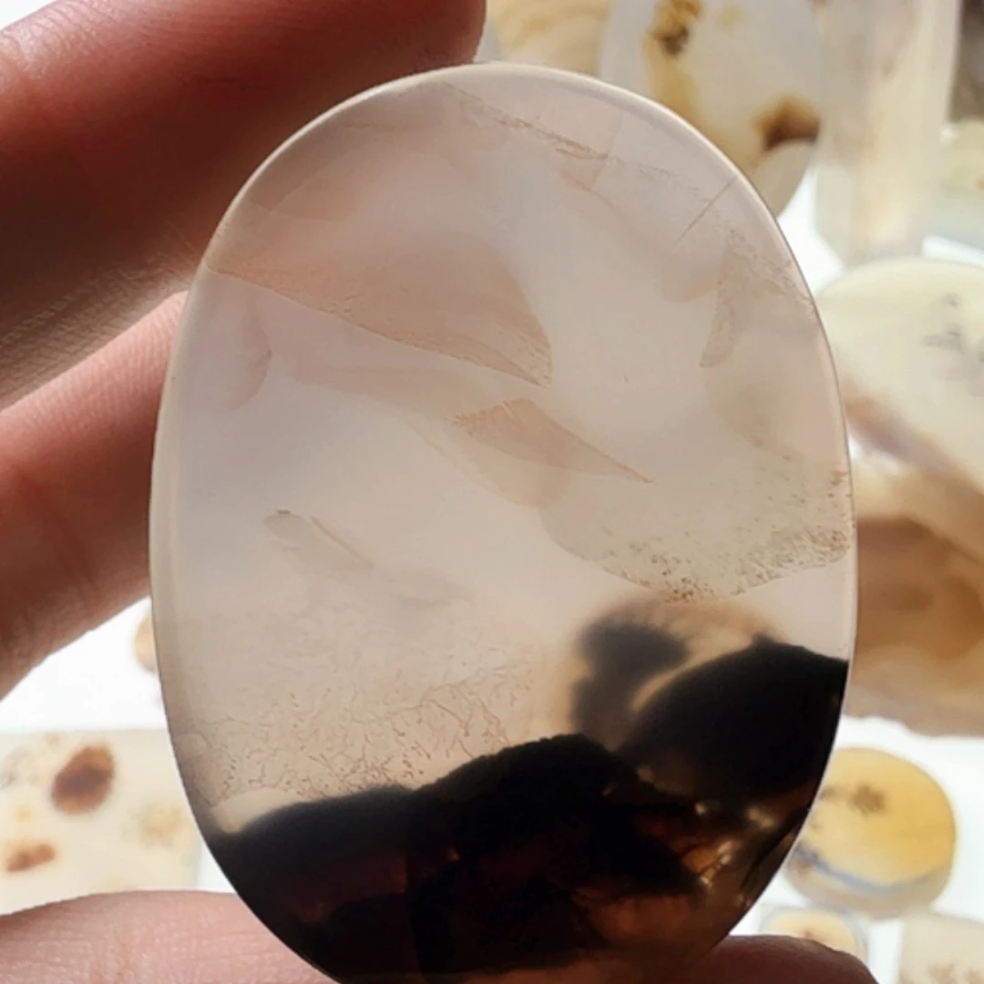 玛瑙/玉髓未镶嵌珠宝半成品