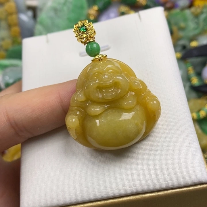 翡翠未镶嵌吊坠(赠链)
