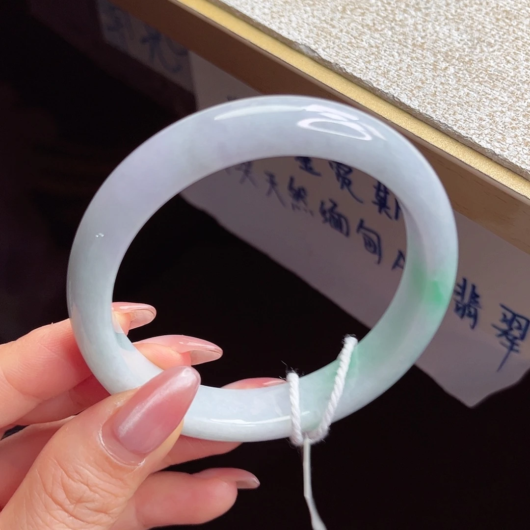 翡翠未镶嵌手镯手镯
