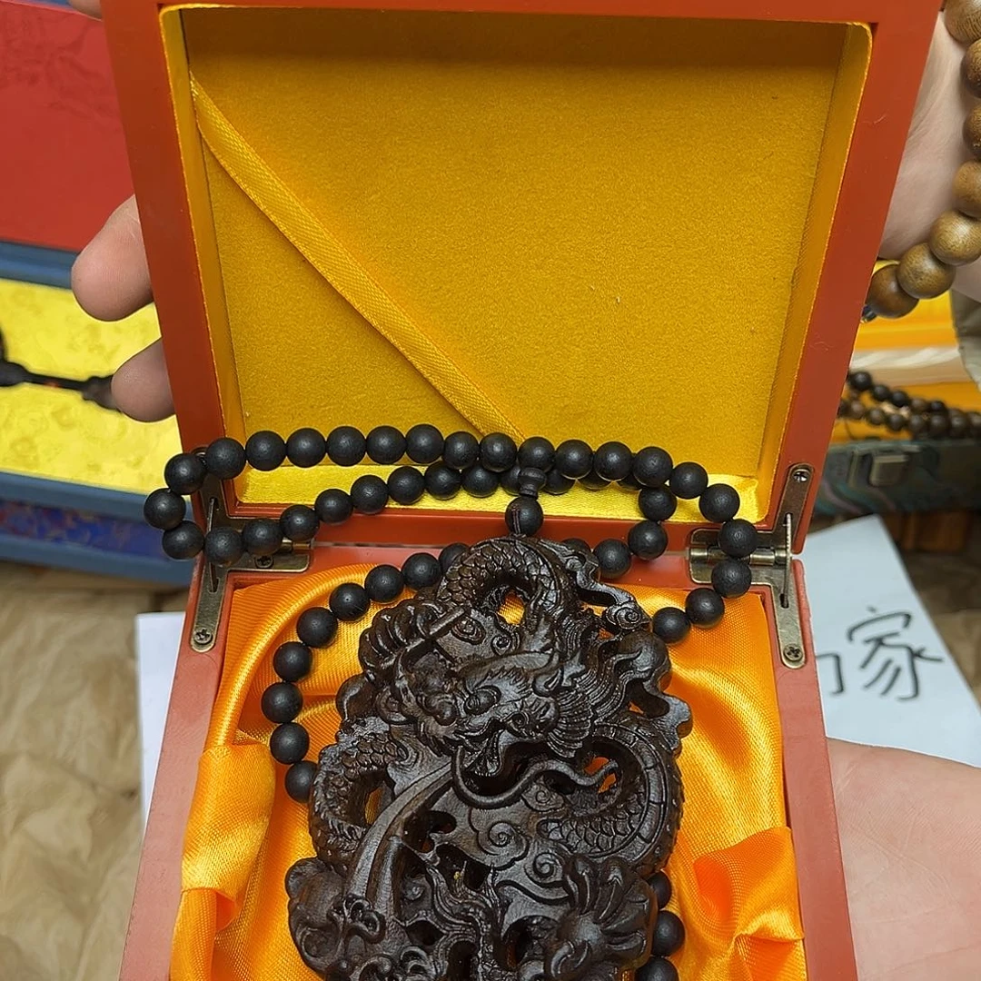 大叶紫檀（黑酸枝木类）