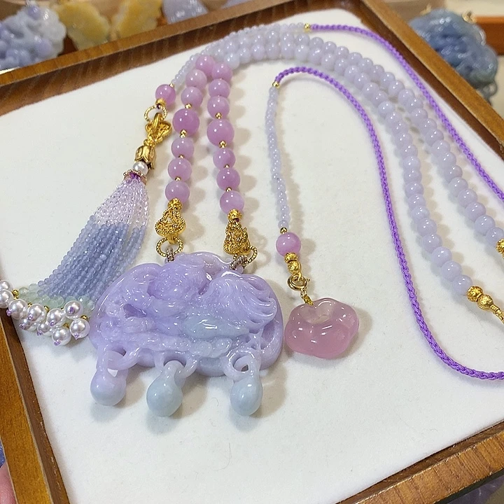 翡翠未镶嵌颈饰翡翠吊坠