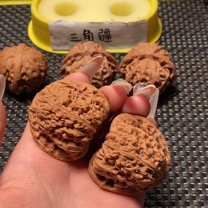 吊坠文玩核桃南疆石