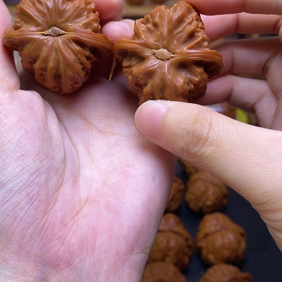 @***我文玩核桃吊坠白狮子福利