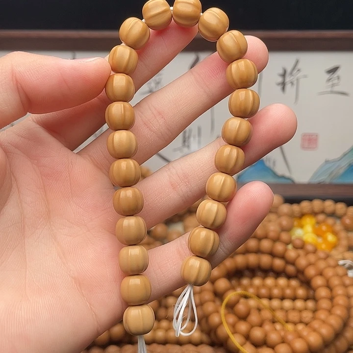 爱***密手串猴头核桃全品鲨鱼背