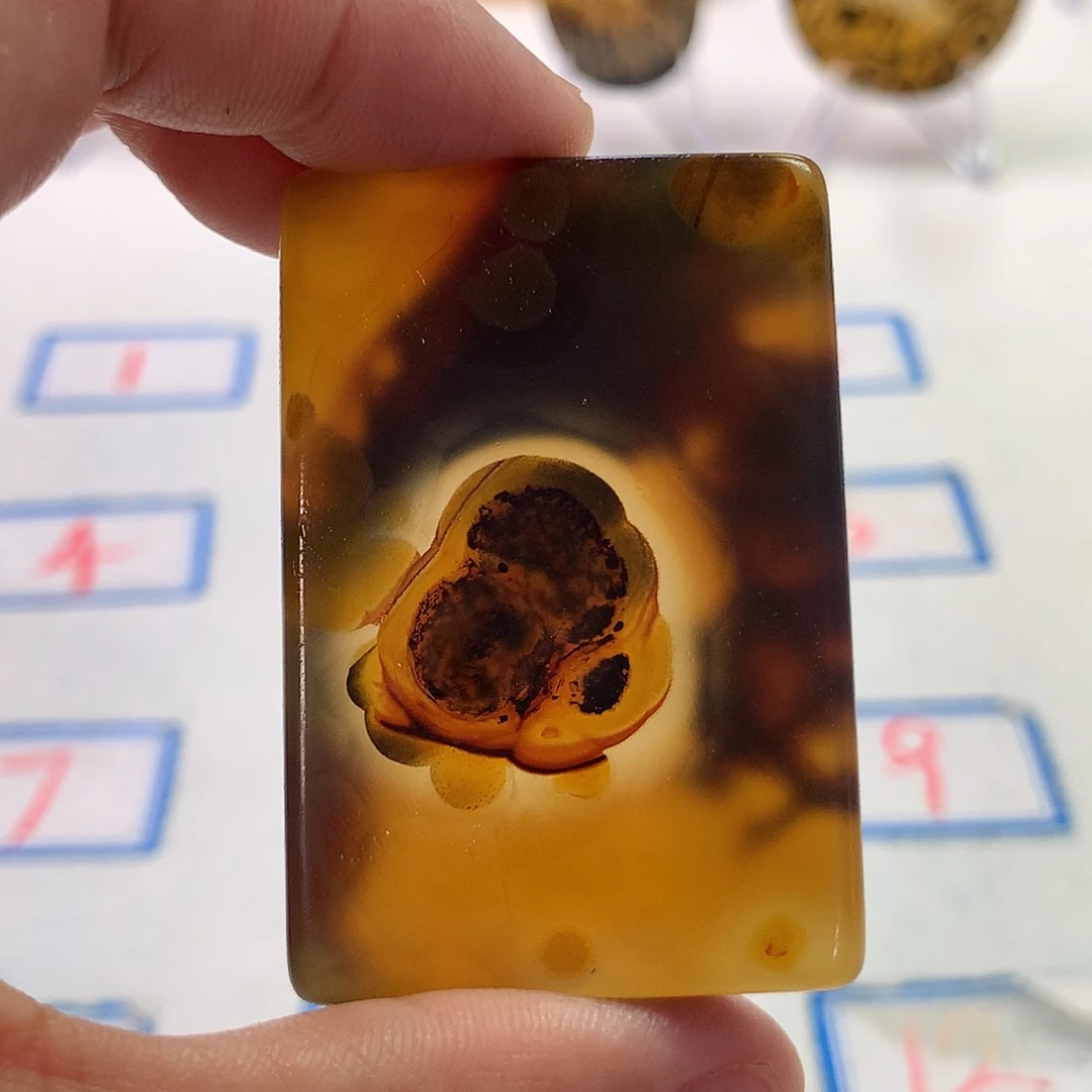玛瑙/玉髓未镶嵌珠宝半成品