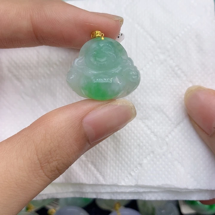 翡翠18K金镶嵌颈饰11111111，11