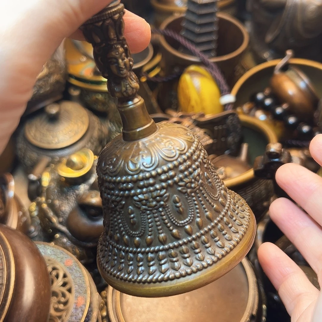 精美铜器工艺品等