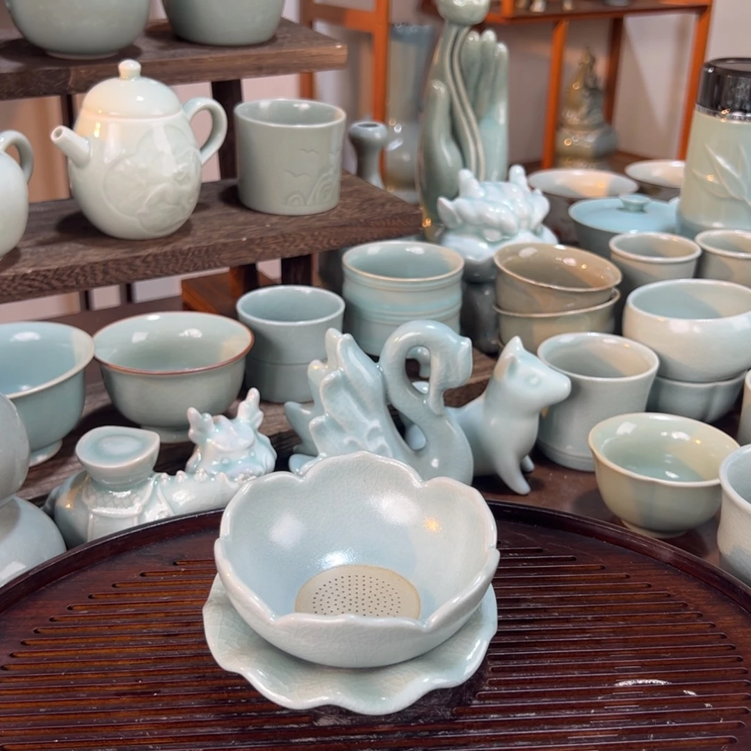精品卵青茶漏。