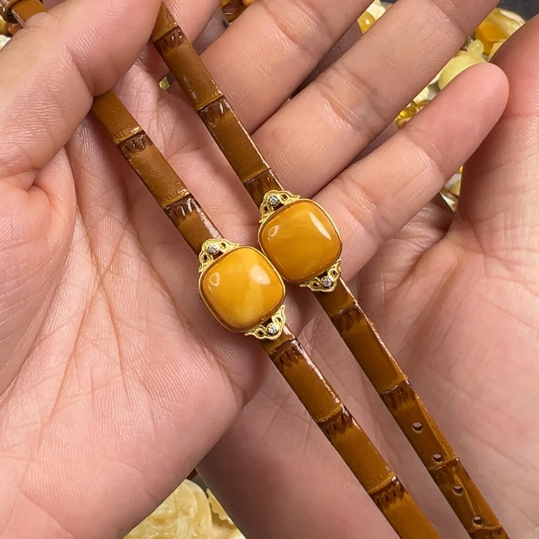 蜜蜡未镶嵌裸石多样性发一条