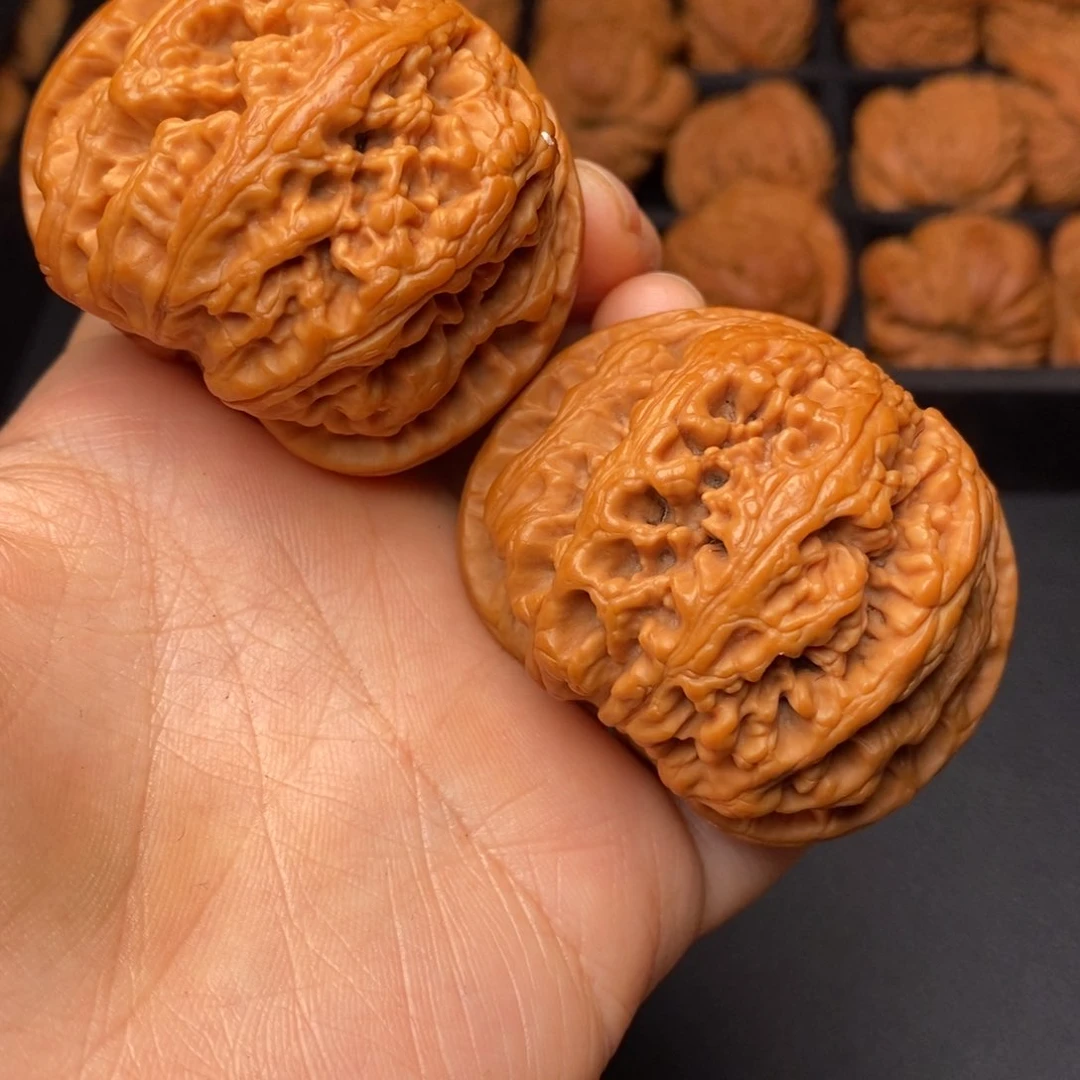 秦岭野生文玩核桃