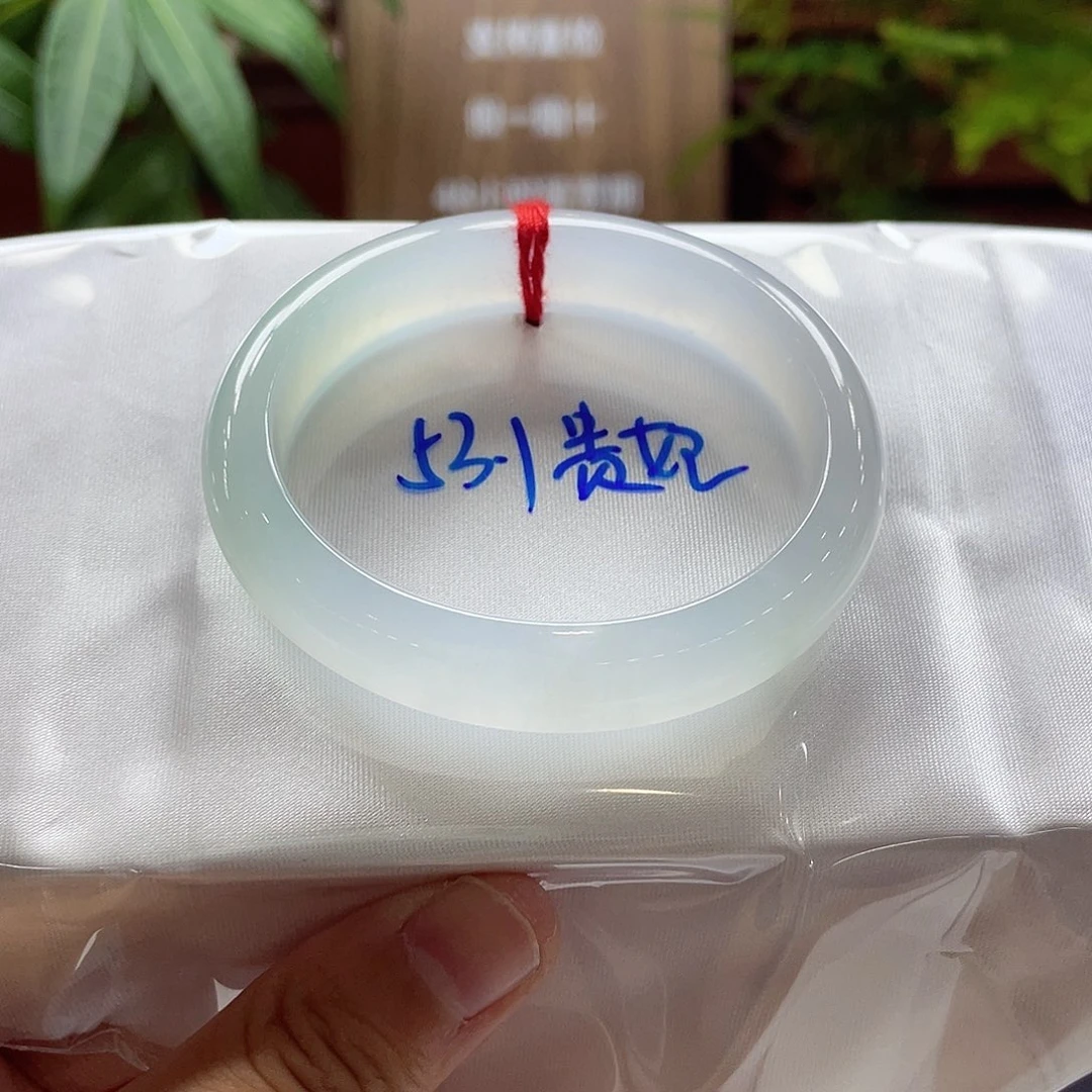 翡翠未镶嵌手镯30 号链接