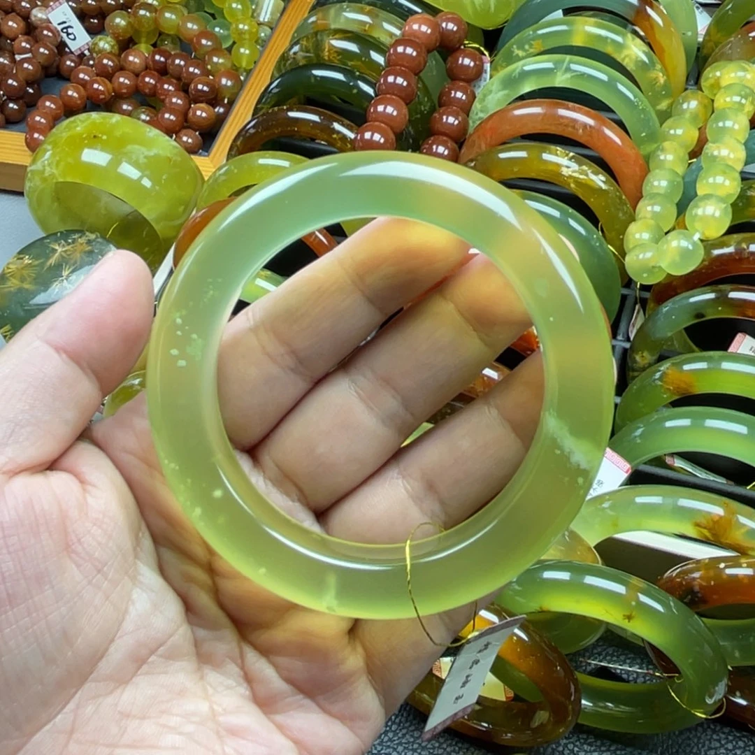 未镶嵌蛇纹石玉手镯