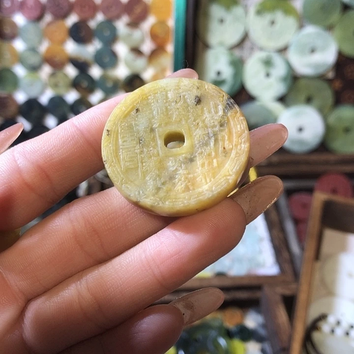 岫玉岫玉挂件未镶嵌