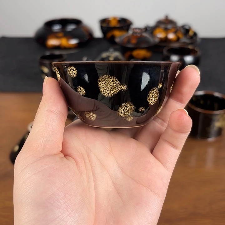 瓷点彩鹧鸪斑卧足缸杯