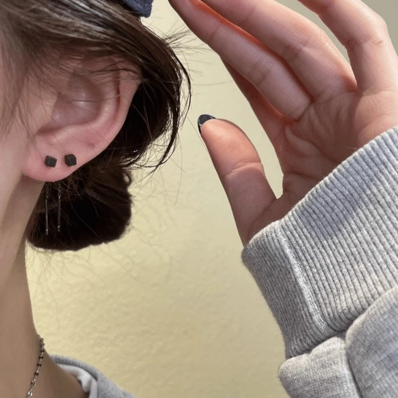 合金耳饰 黑色方块耳线女气质ins风高级感流苏耳环设计感耳饰