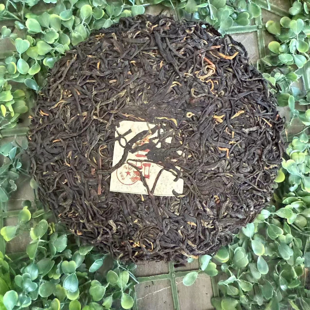 雨腾古茶 “焚T”洪福Q天桐木关YS茶W母S金骏眉300g/饼（9月25）
