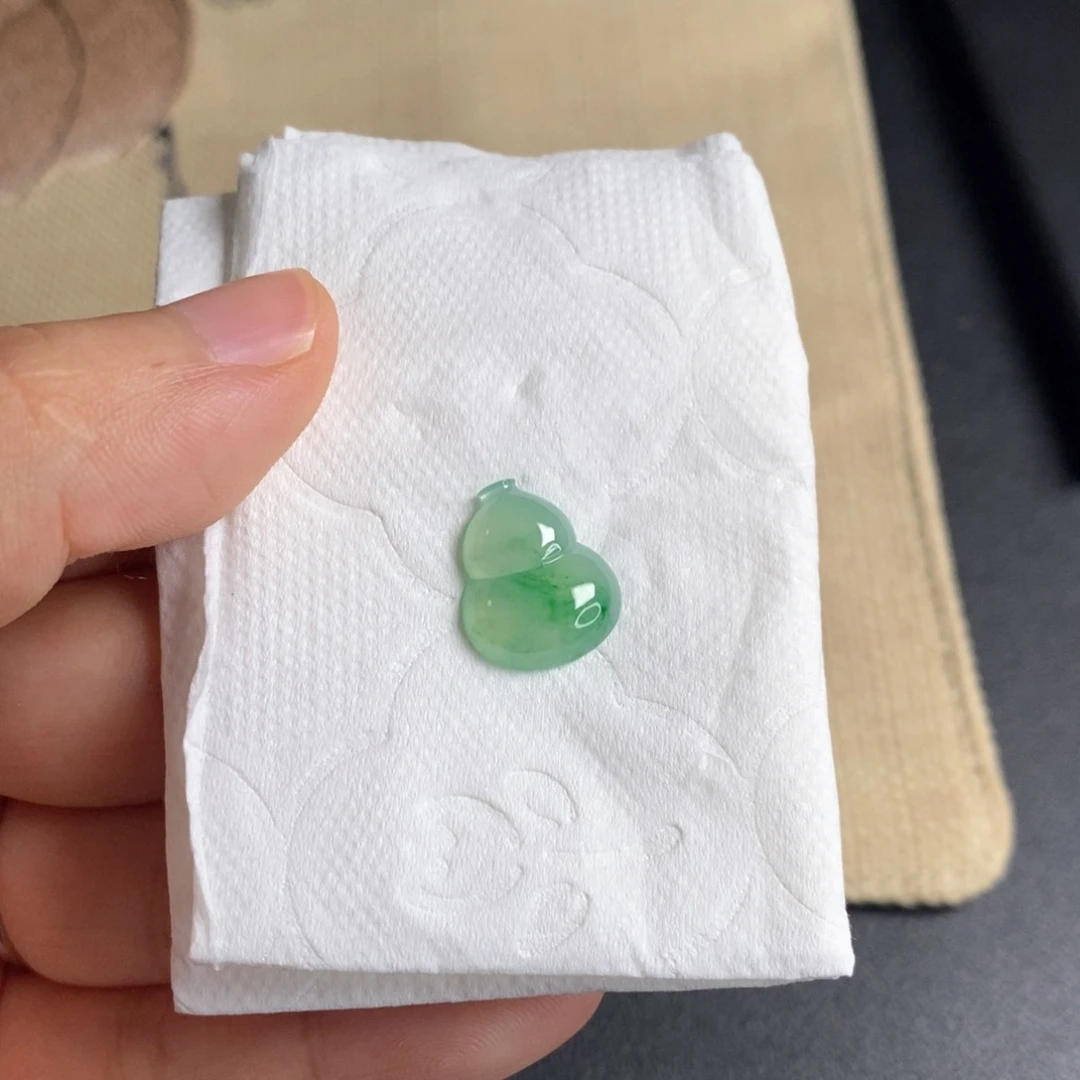 颈饰未镶嵌翡翠葫芦