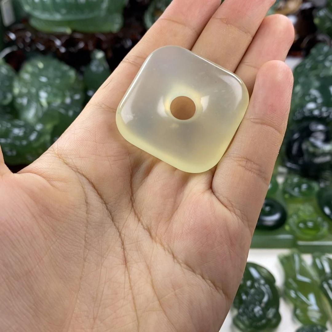岫玉未镶嵌挂件挂件