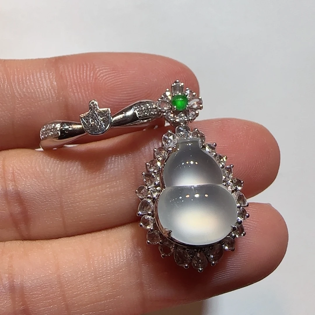 翡翠18K金镶嵌戒指葫芦两用