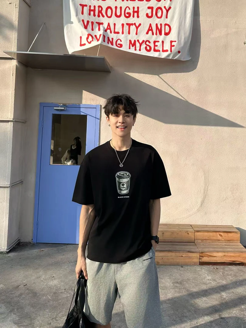 福秒 咖啡杯涂鸦~圆领宽松T恤（NZ9943#）（尺码在最后一张图）铂爵