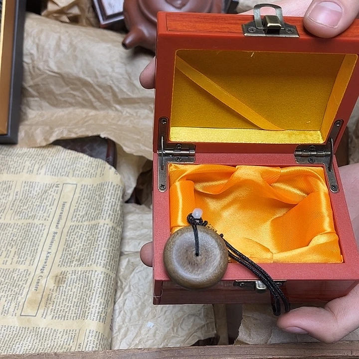 大叶紫檀（黑酸枝木类）