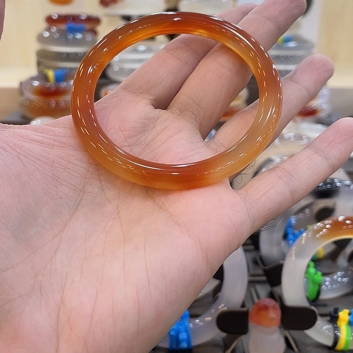 玛瑙/玉髓未镶嵌手镯