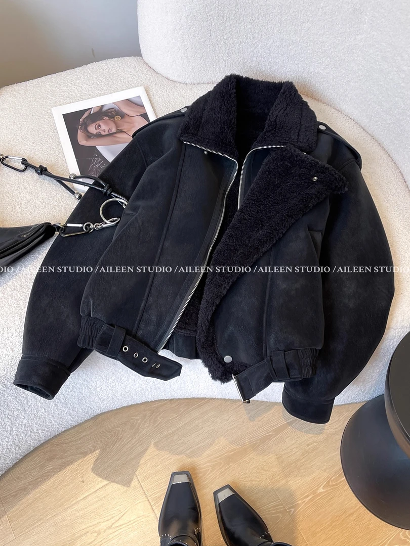 2025秋冬季新款时尚气质女黑色外套短款设计感小众加厚设计感上衣