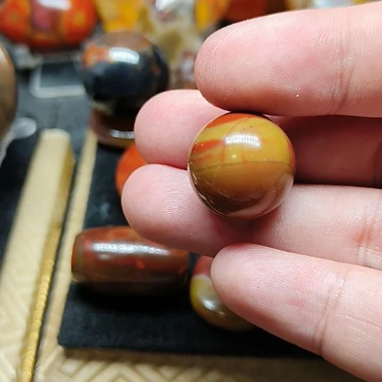 青***.玛瑙/玉髓颈饰未镶嵌