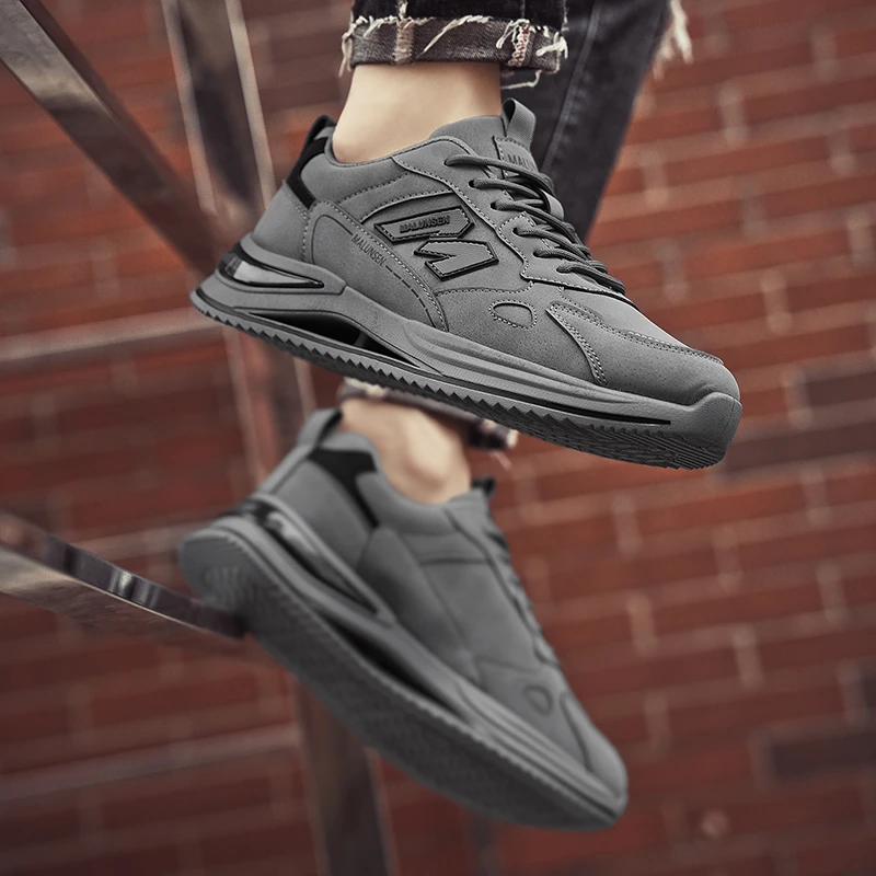 2025秋季新款百搭旅游鞋男士开车专用鞋潮流时尚阿甘运动休闲鞋子