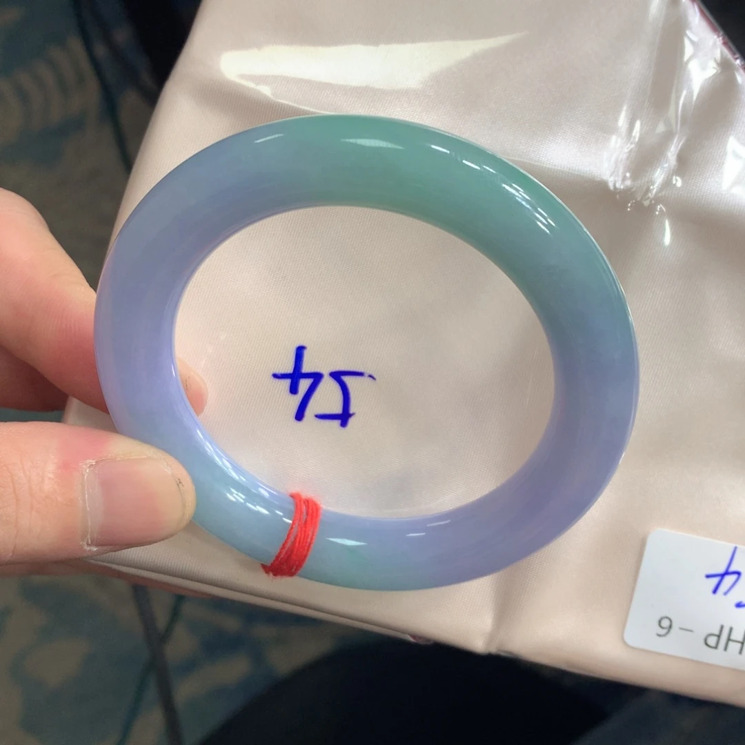 翡翠未镶嵌手镯（圆镯）翡翠