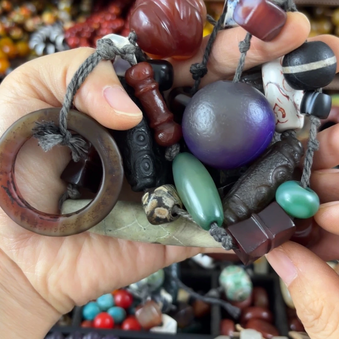 珠***珠玛瑙/玉髓颈饰未镶嵌