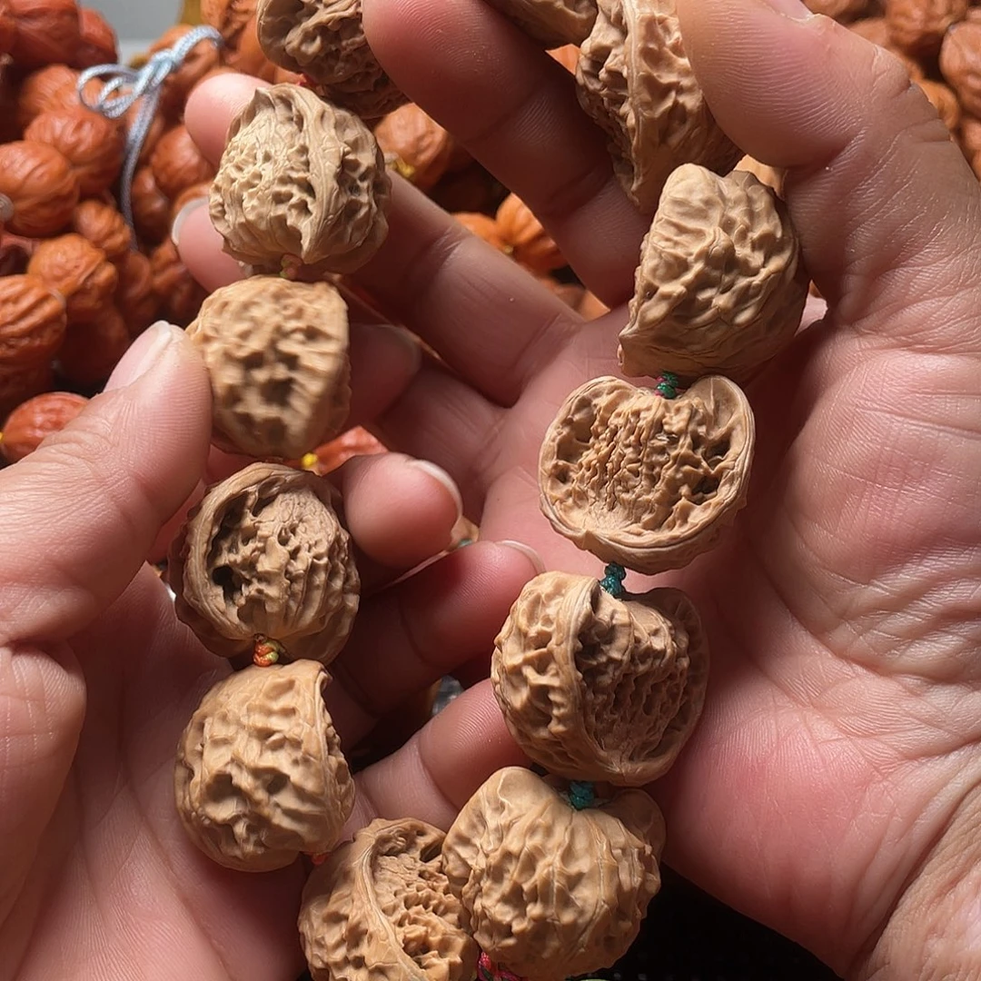 缘***份手串文玩核桃异形蛇头