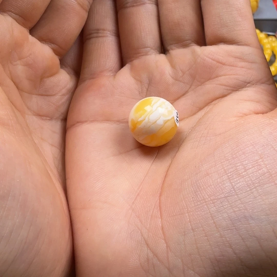 琥珀珠宝奇石未镶嵌E****菲