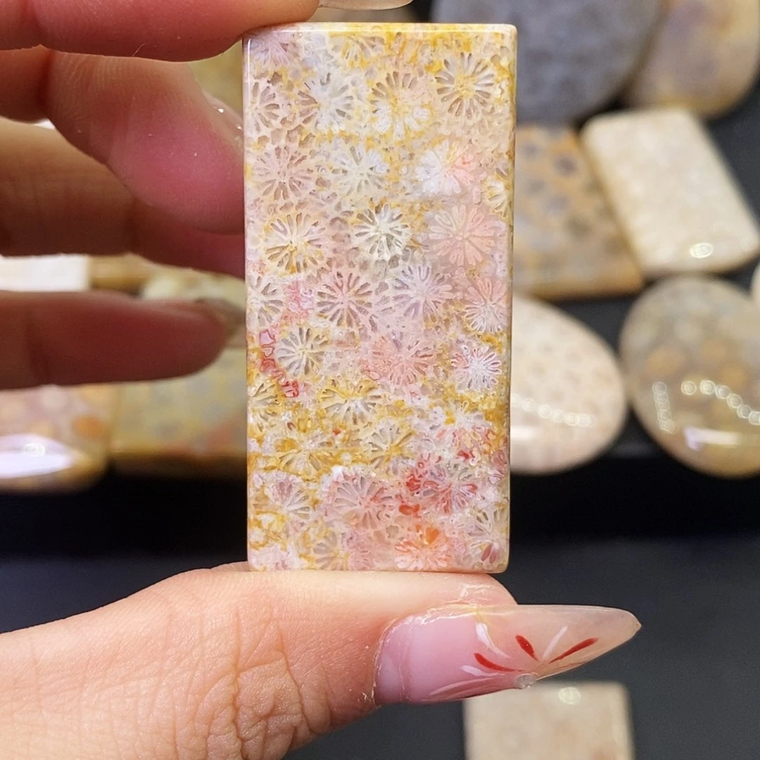 硅化玉颈饰合金b**b吊坠